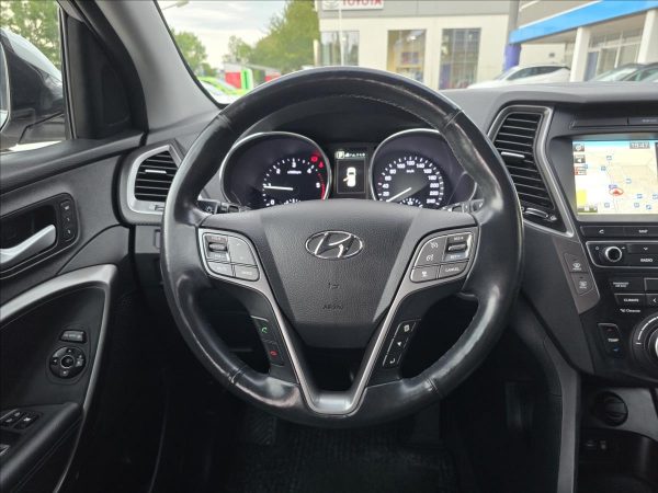 Hyundai - Santa Fe.jpg